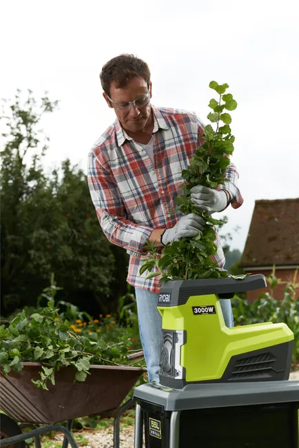 Broyeur de végétaux électrique RYOBI Rsh3045u, 3000W