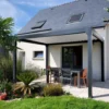 Pergola bioclimatique motorisée Ménéa – Aluminium noir RAL 2100 – 4 x 3 m – LED intégrées