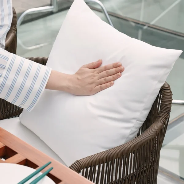 Ensemble de repas de jardin rectangulaire Grida 9 pièces avec 8 chaises en teck et résine tressée